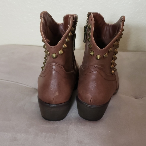 Booties - Picture 3 of 4